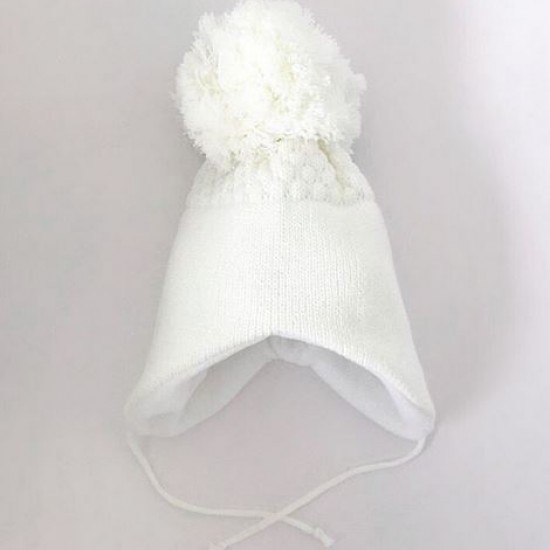 PES White Knitted Pom Pom Hat (NEW STYLE)